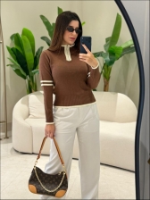 BLUSA BICOLOR DECOTE COM ZIPER - MARROM