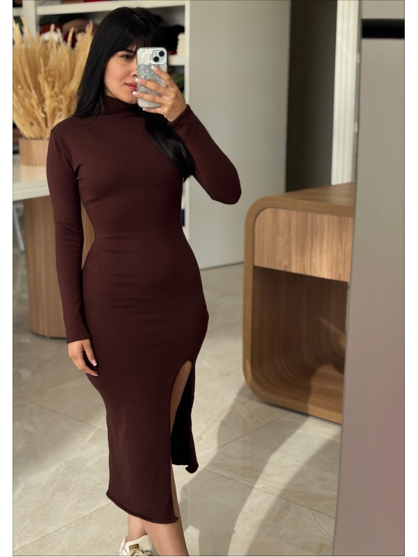 VESTIDO MIDI COM GOLA - MARROM