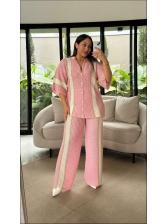 CONJUNTO SAIDA LISTRAS - ROSA BEBÊ/ OFF WHITE