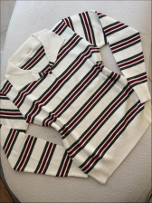 BLUSA MANGA LONGA LISTRADA ARY - OFF WHITE/ VERMELHO/ VERDE