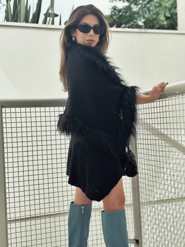 PONCHO FLAME COM PELE - Preto
