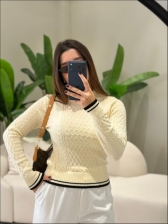 BLUSA BICOLOR VANESSA - OFF WHITE/ PRETO