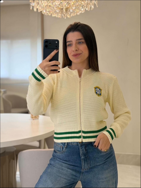 JAQUETA ZIPER BRASÃO BRASIL - OFF WHITE COM VERDE