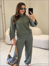 CONJUNTO FLORAL - VERDE MILITAR