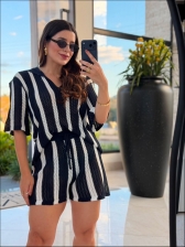 CONJUNTO SHORT LISTRAS VERTICAIS - PRETO COM BRANCO