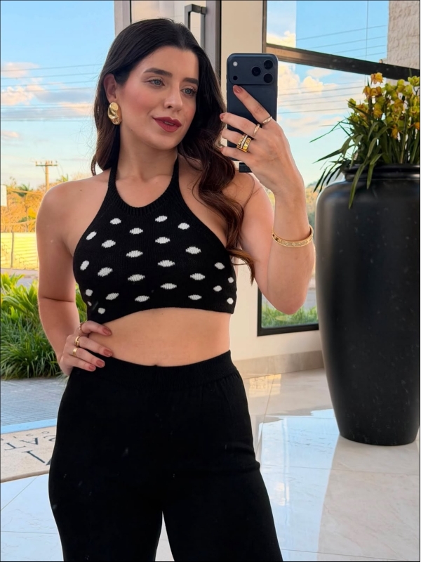 TOP POÁ FRENTE ÚNICA - PRETO COM BRANCO