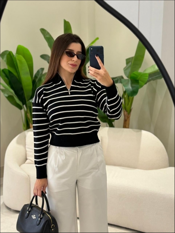 BLUSA LISTRADA KEITY - PRETO COM BRANCO