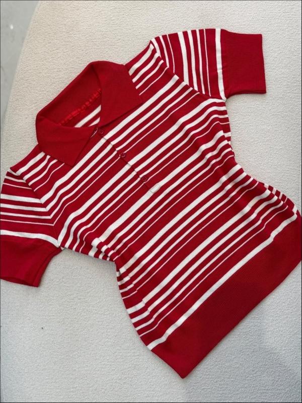 TSHIRT POLO LISTRAS - VERMELHO/OFF WHITE