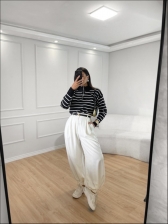 BLUSA ZIPER KEITY - PRETO COM BRANCO