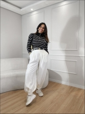 BLUSA ZIPER KEITY - PRETO COM BRANCO