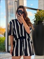 CONJUNTO SHORT LISTRAS VERTICAIS - PRETO COM BRANCO