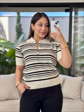 TSHIRT POLO LISTRAS - Off white com preto