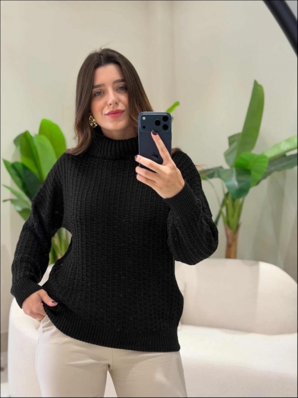 BLUSA GOLA ALTA LUMA - PRETO